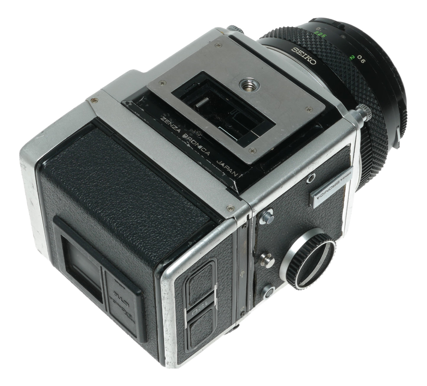 Zenza Bronica ETRS Medium Format Film Camera with Zenzanon 75mm f/2.8 MC Lens - View 10