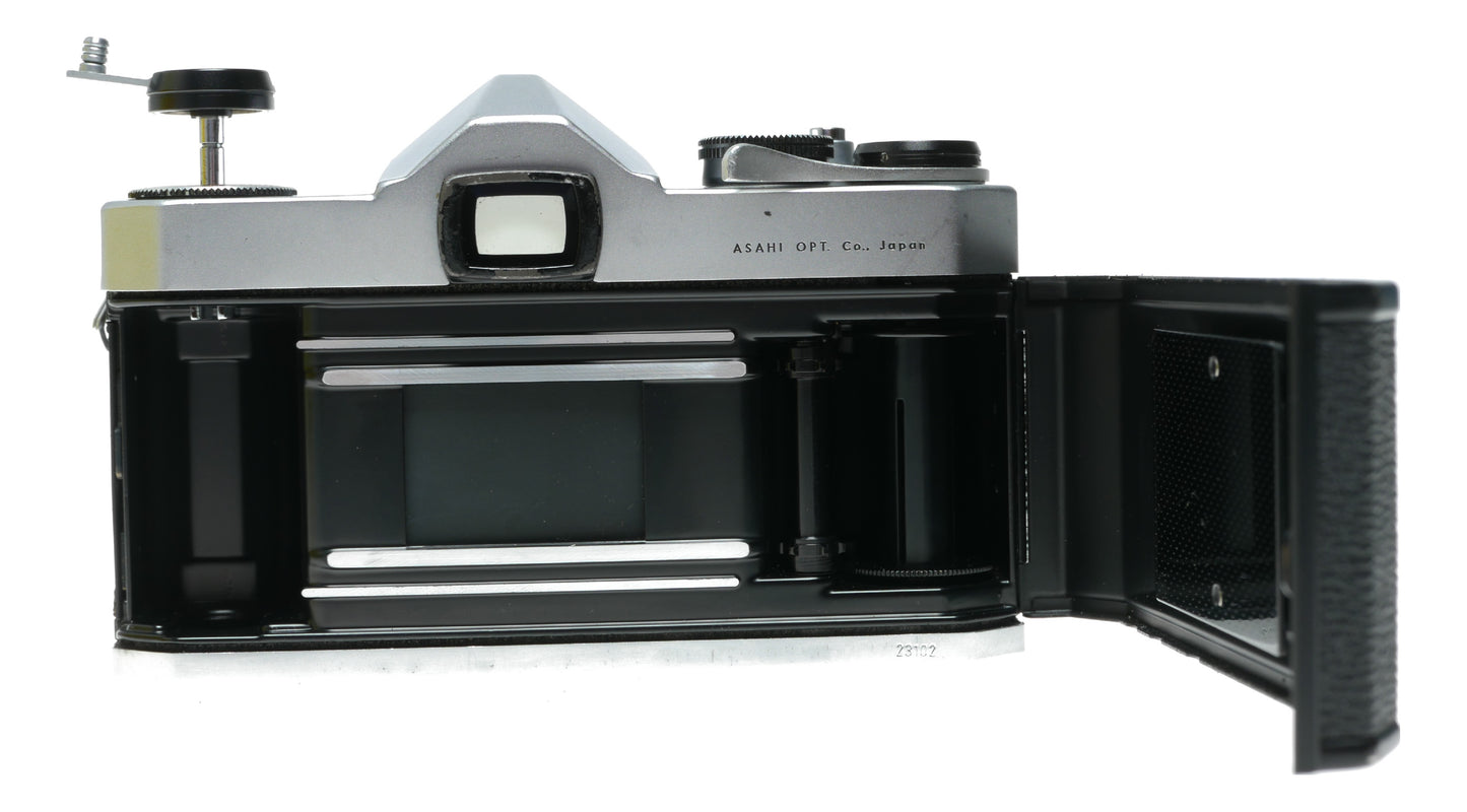 Asahi Pentax Spotmatic Vintage SLR Camera with SMC Takumar 1:1.8/55mm Lens - View 8