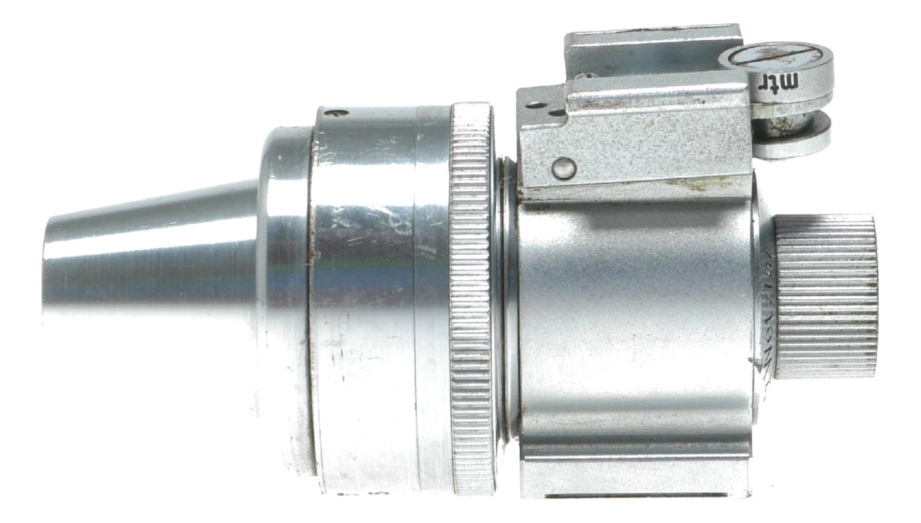 Ernst Leitz Wetzlar Vintage 35mm Film Camera with Multiple Focal Lengths - View 3