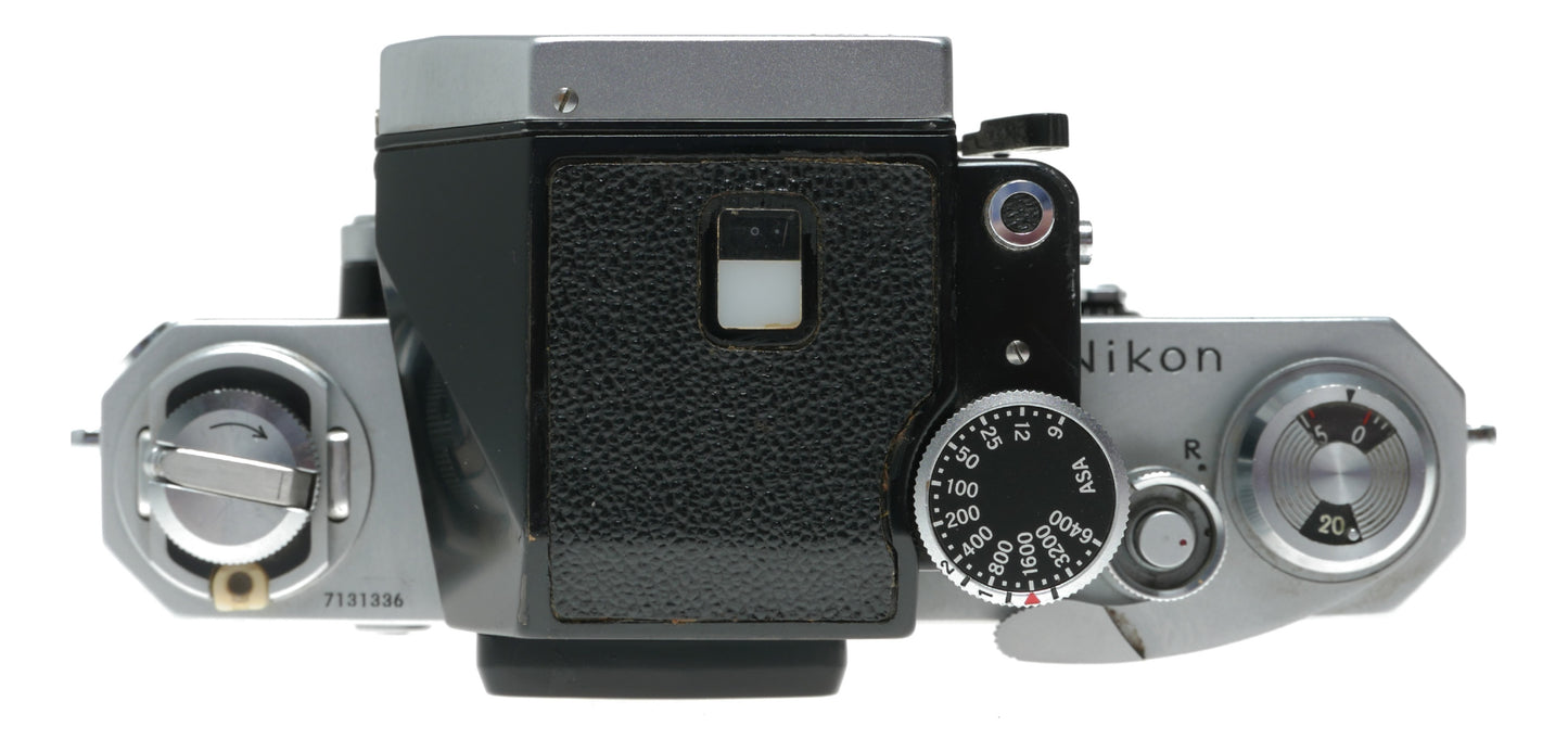 Nikon F Vintage Film SLR Camera with Multiple Shutter Speeds and ISO Range - View 5