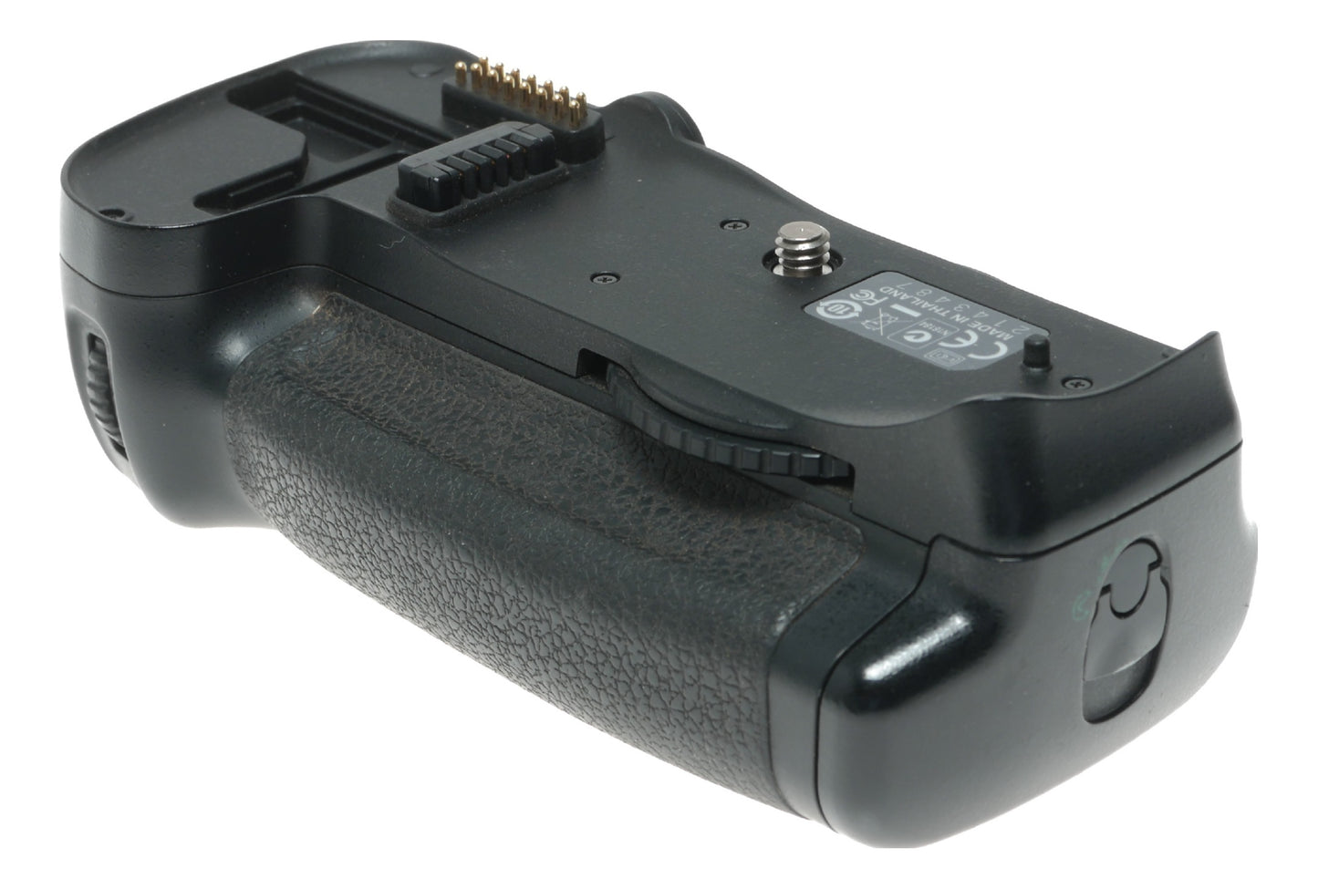 Nikon MB-D10 Multi-Power Battery Pack for DSLR Cameras - View 8