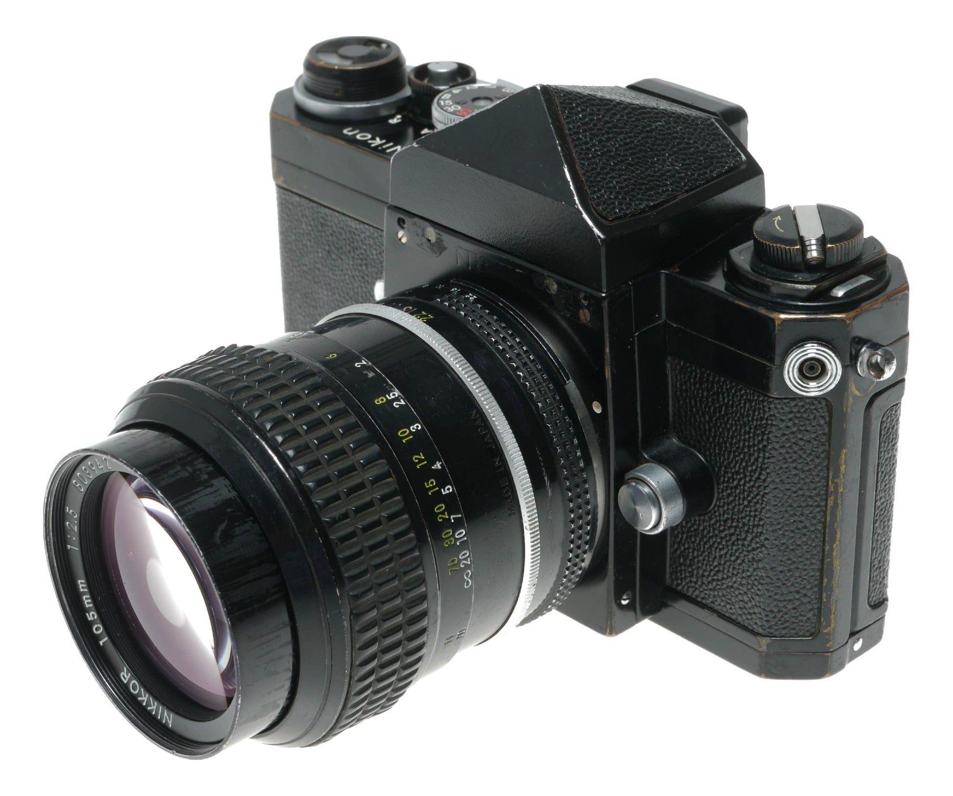 Nikon Nikkor 105mm f/2.5 Vintage Prime Lens Made in Japan - View 5