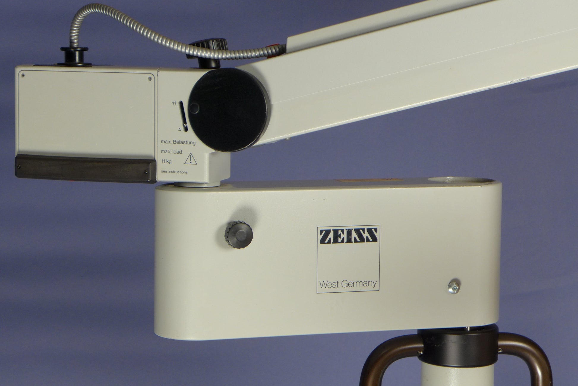 ZEISS OPMI 11 FC Spot SURGICAL MICROSCOPE on S21 FLOOR STAND
