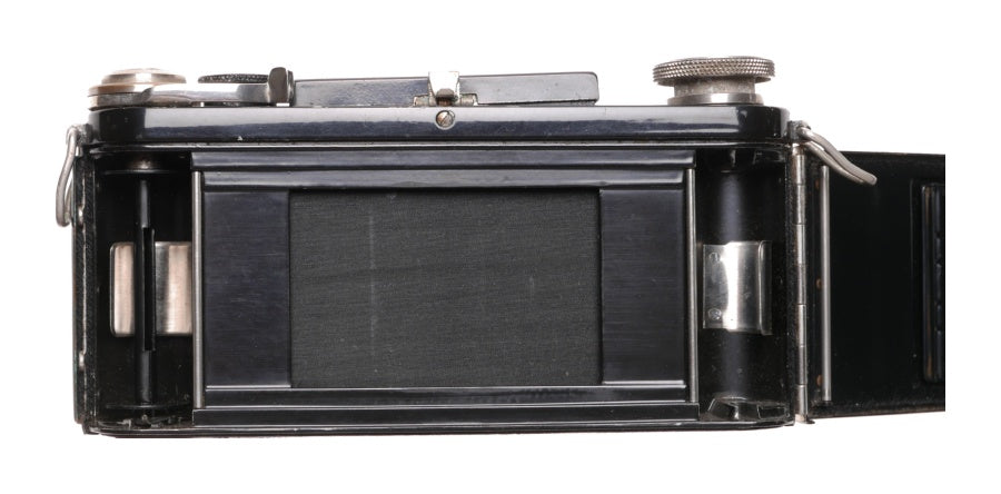 Exakta black medium format vintage camera Tessar 2.8 f=7.5cm Meyer 1:2.8/75mm