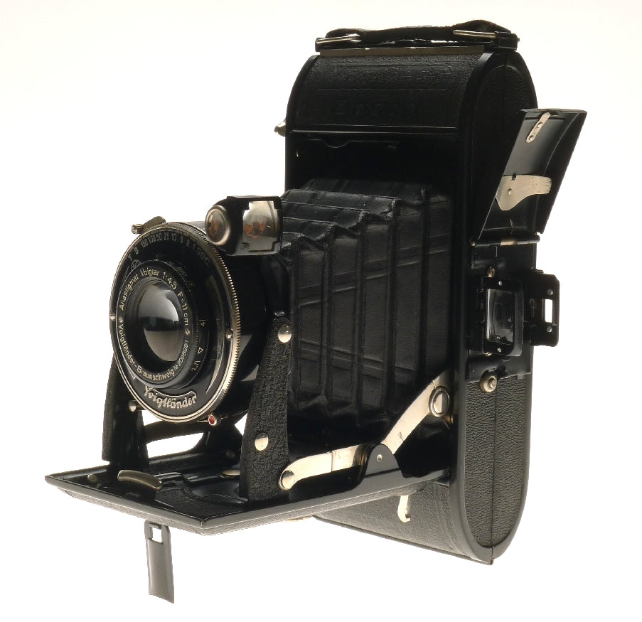 Voigtlander-braunschweig Bessa Bellows Camera Anastigmat Voigtar 1:4.5 f=11cm - View 2