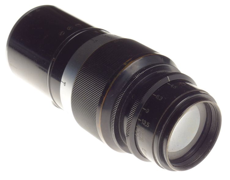 Paint Black Leitz Pre-war Leica 13.5cm f4.5 Screw mount lens with caps #240015