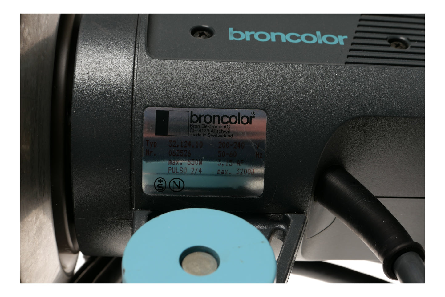 Broncolor Pulso 4 3200J Studio Flash Head Unit - View 2