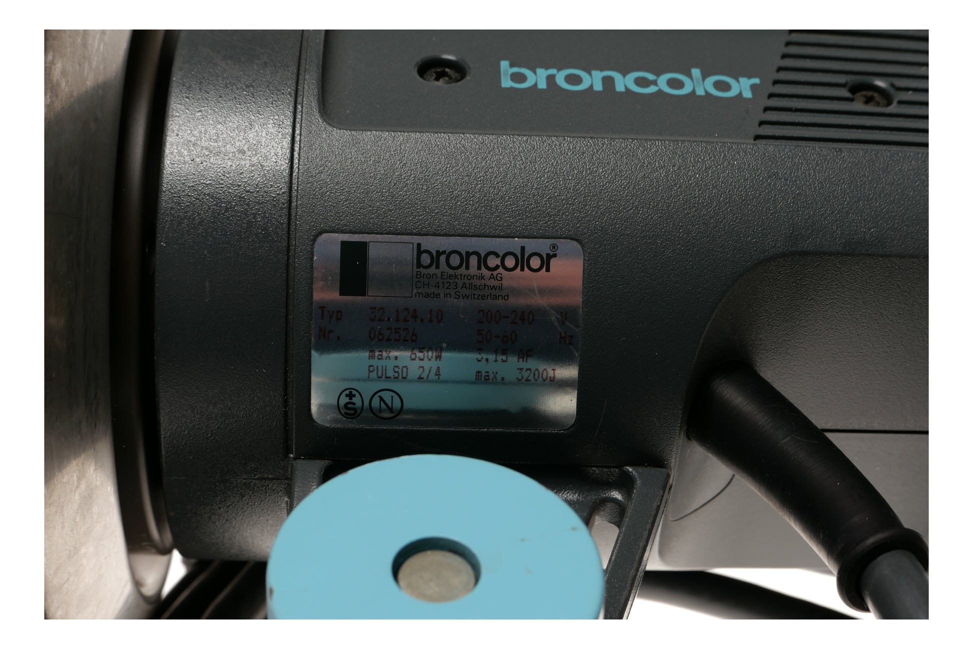 Broncolor Pulso 4 3200J Studio Flash Head Unit - View 2