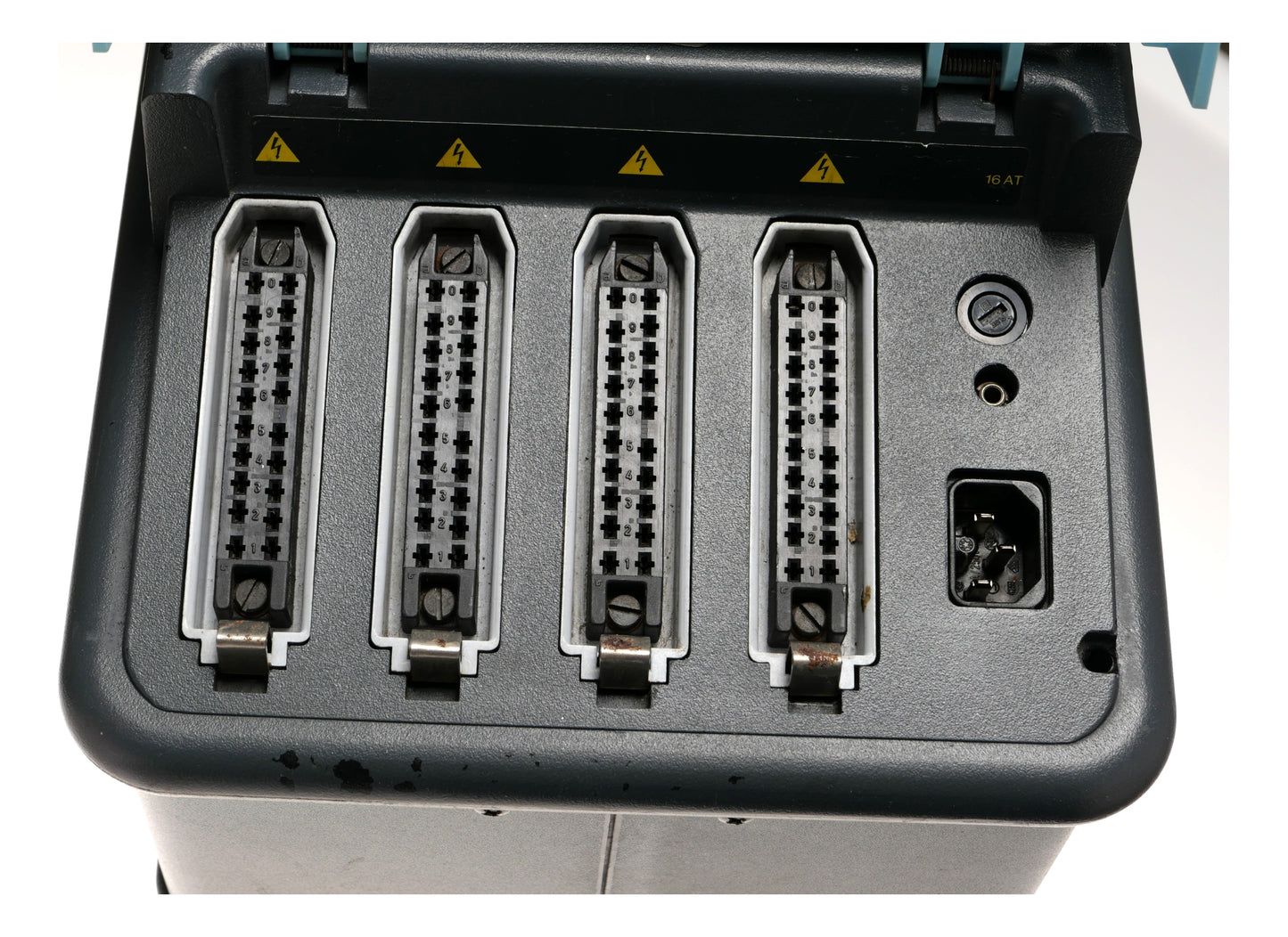 Broncolor Pulso 4 Studio Flash Power Pack Unit - View 3