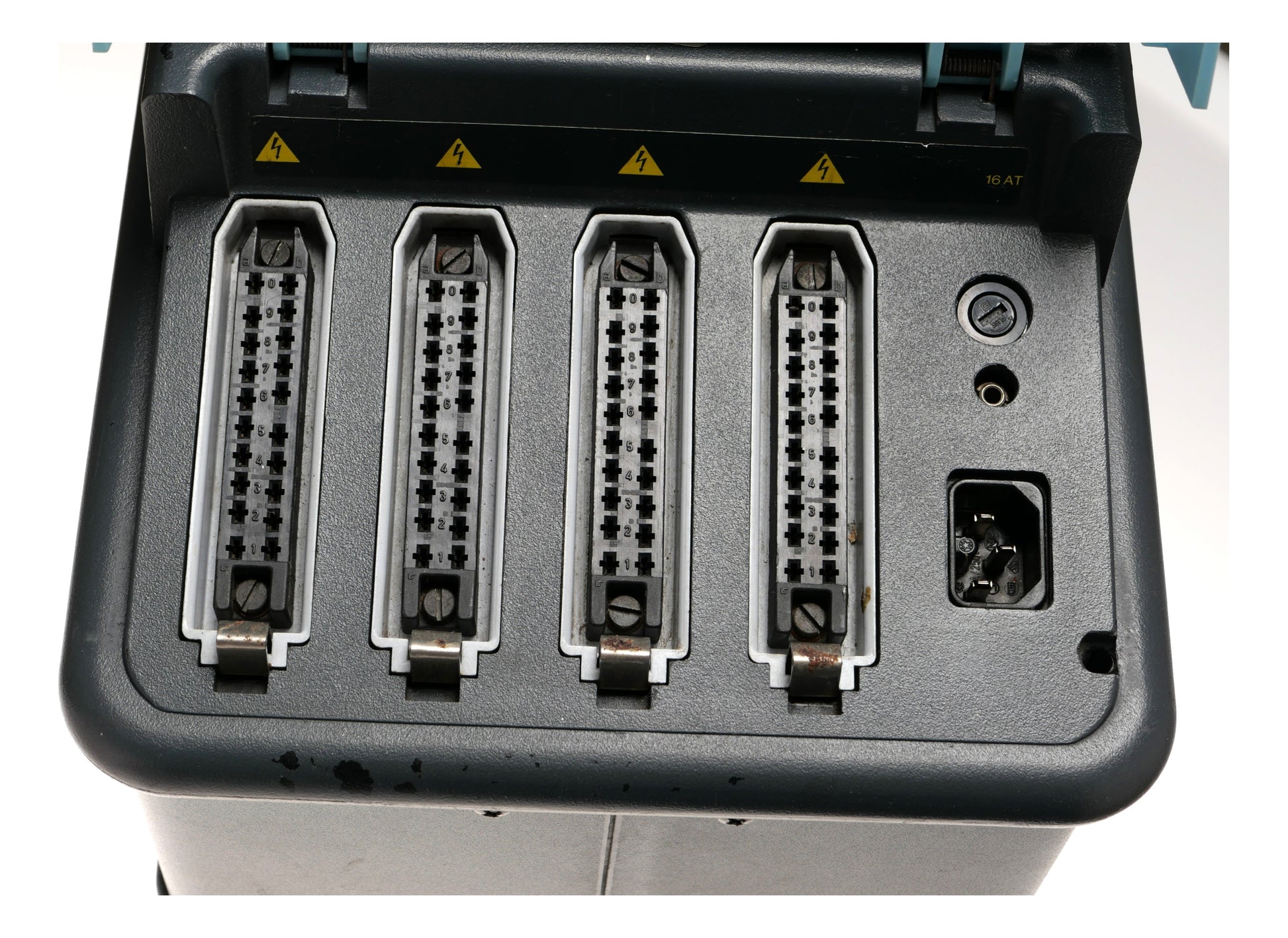 Broncolor Pulso 4 Studio Flash Power Pack Unit - View 3