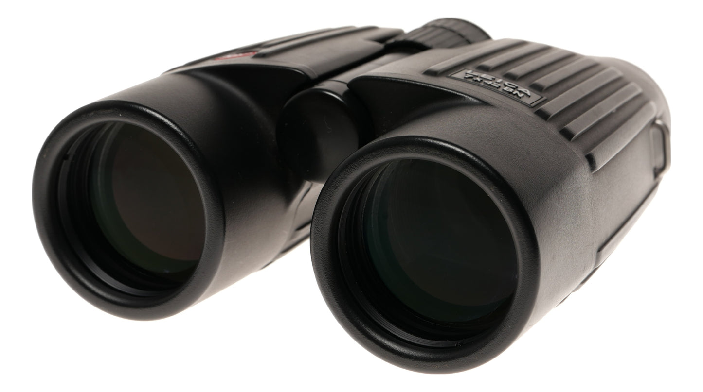 Leica 7x42 BN Black Binoculars 42mm Objective Lenses - View 8