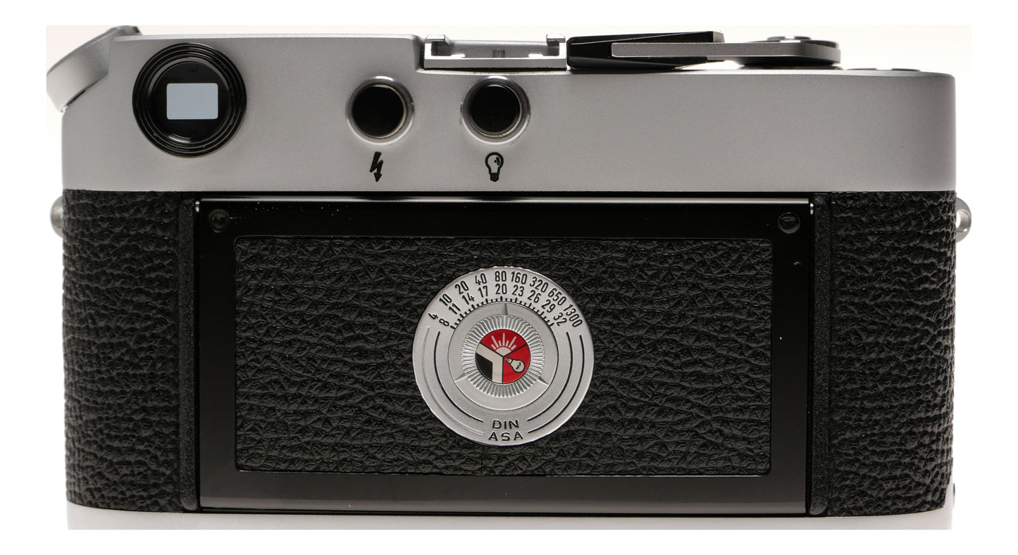 Leica M3 35mm Rangefinder Camera with Summicron 50mm f/2 Lens - View 22
