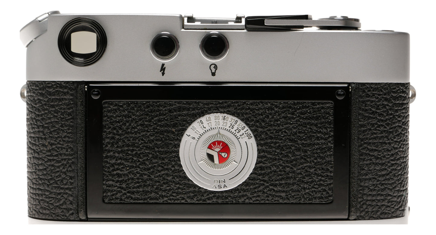 Leica M4 35mm Rangefinder Film Camera with Summicron 50mm f/2 Lens - View 19