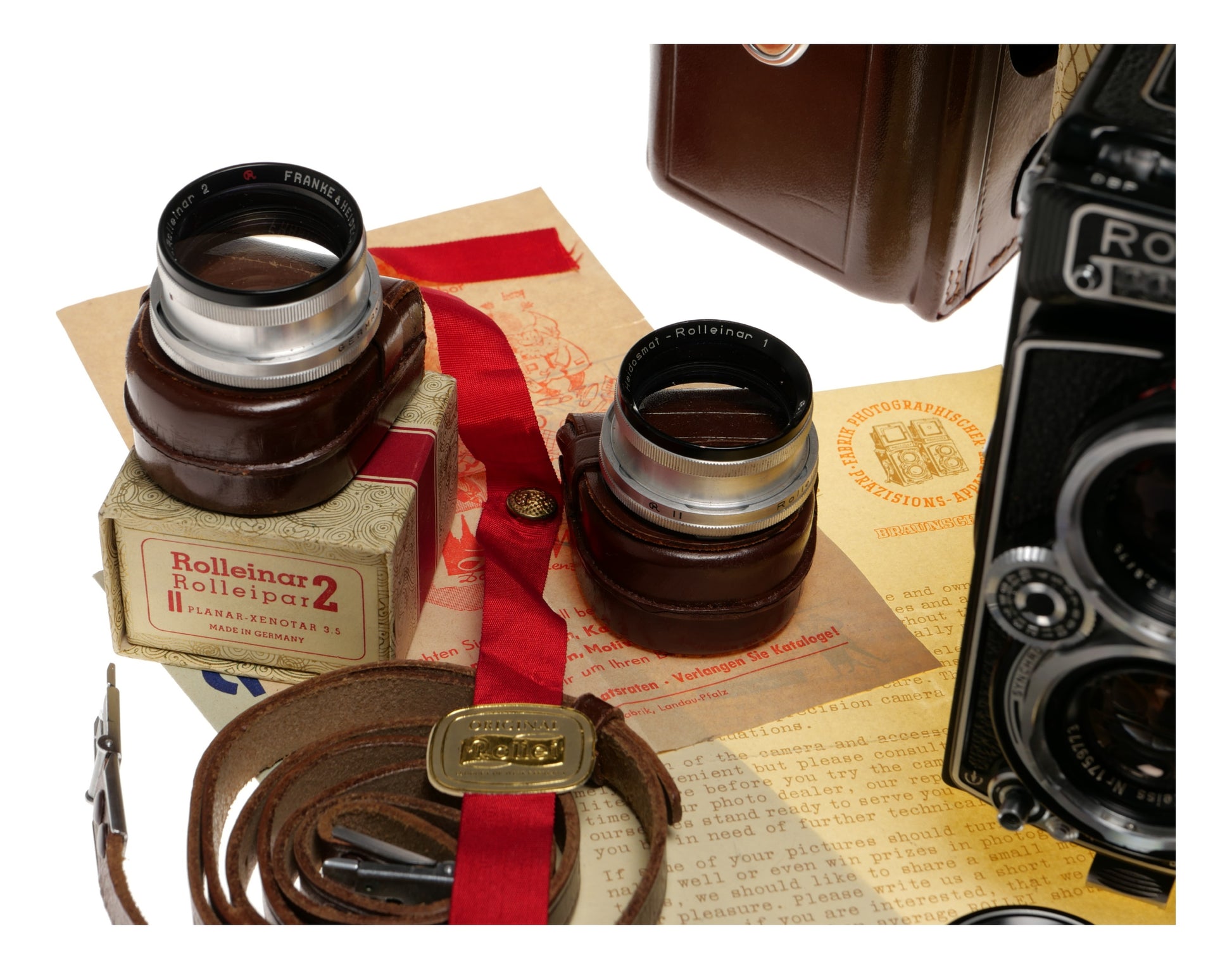 Rolleiflex 3.5 TLR Medium Format Film Camera with Accessories - View 2
