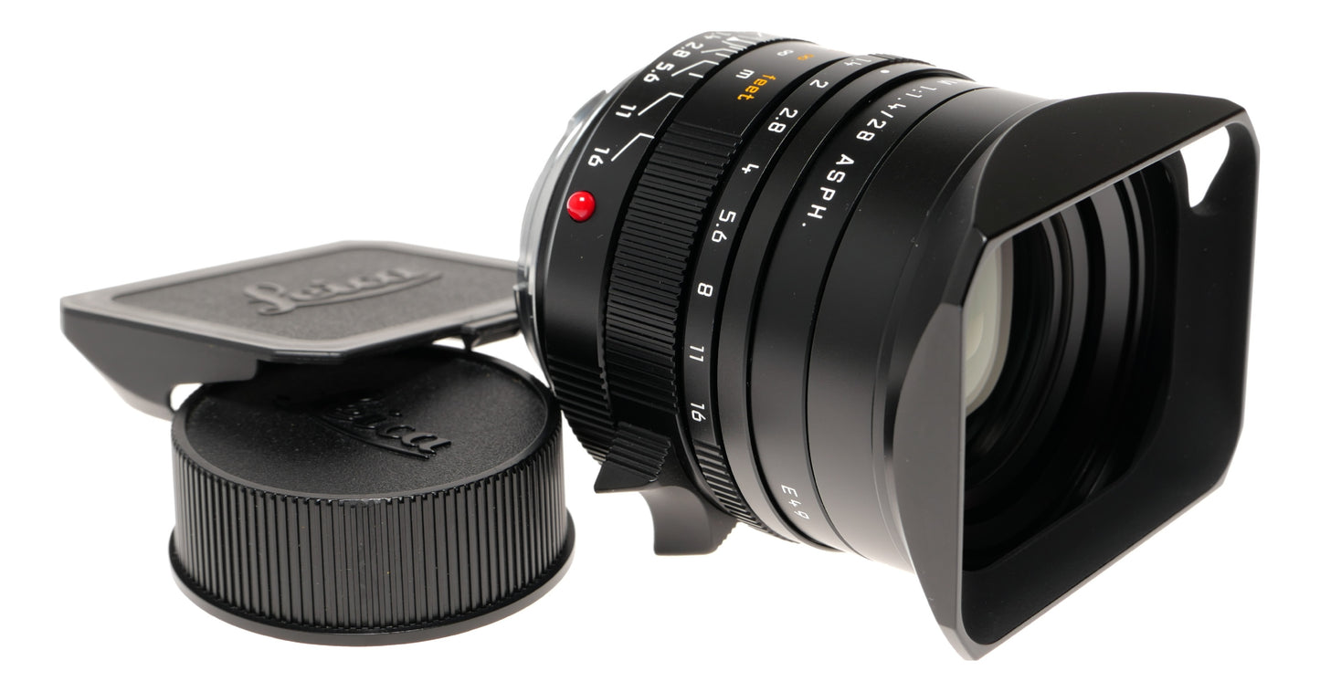 Leica Summilux-M 28mm f/1.4 ASPH Black Anodized Lens - View 3