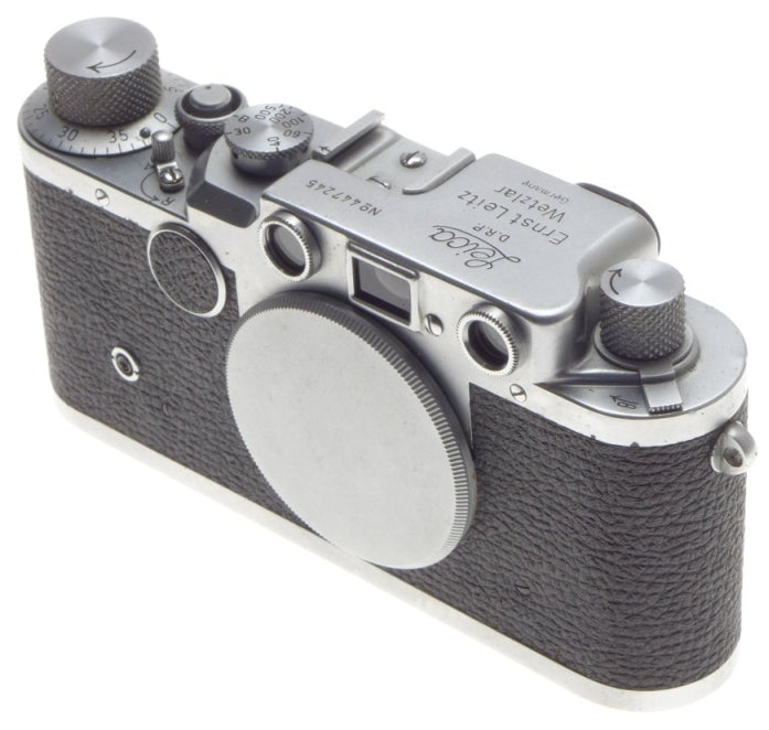 IIC LEITZ M39 SCREW MOUNT RANGE FINDER 35mm FILM CAMERA VINTAGE LEICA BODY CASE