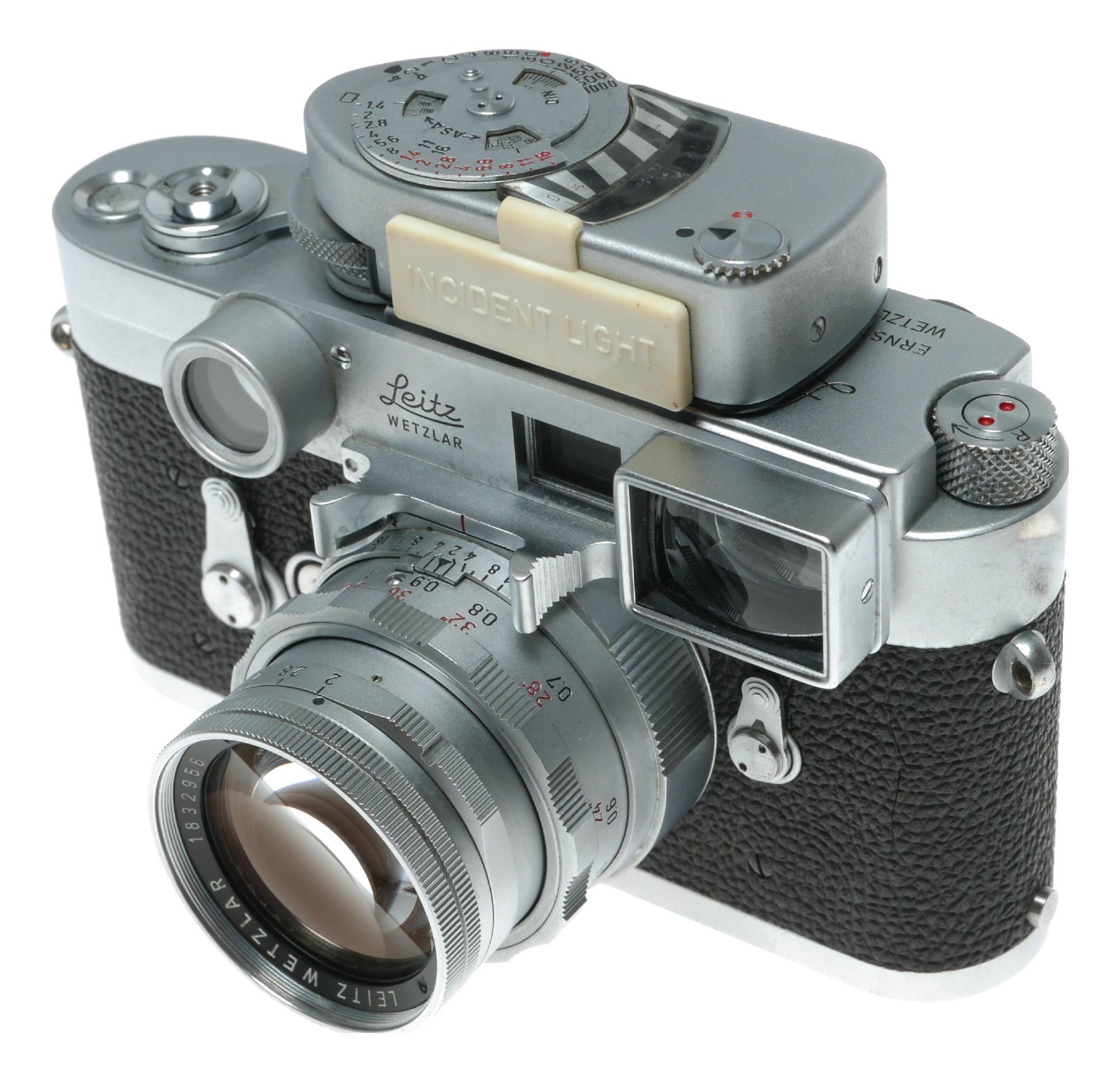 Leica M3 35mm film RF Summicron 2/50 Summaron 2.8/35 Elmarit access