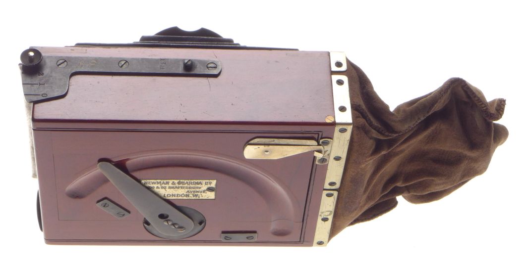 Newman & Guardia Nydia Pocket Camera Wood Body Bellows no Lens Leather Case - View 8