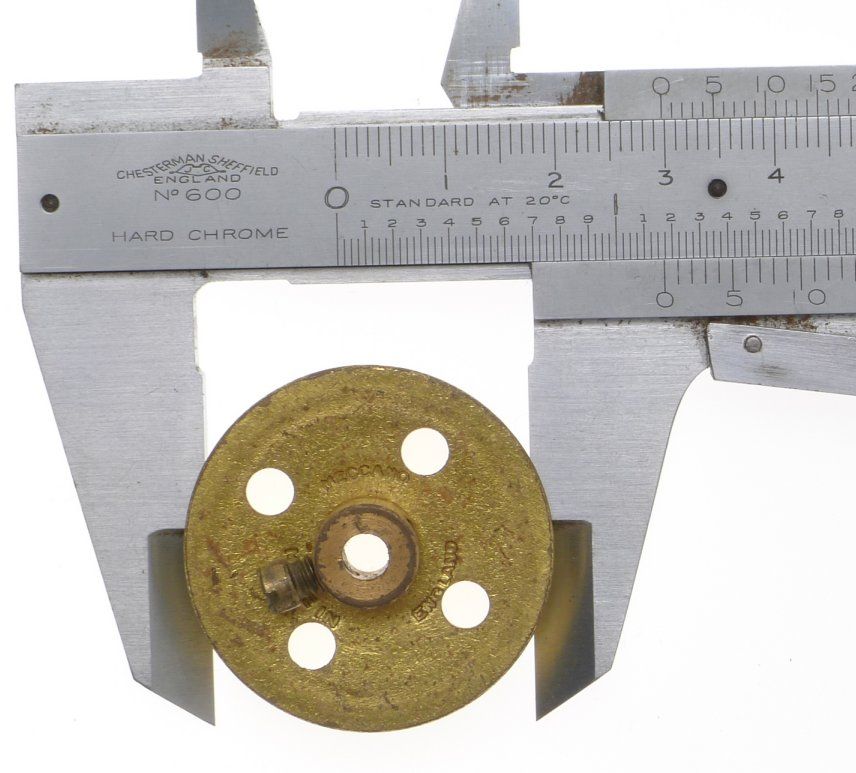 Meccano Bush Wheels Cylinders Shafts Axle Rods Rubber Wheels no.3a Box Vintage - View 7