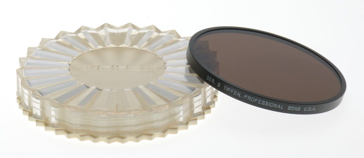 Tiffen ser.9 Professional 85n9 Neutral Density Camera Lens Drop in Filter Case
