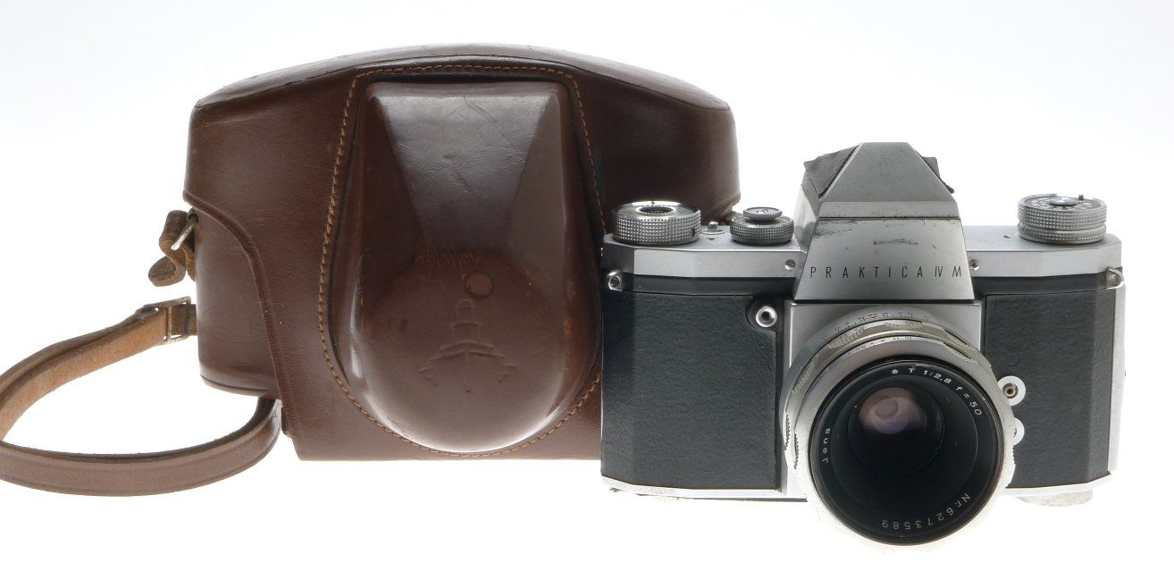 Praktika Iv M Slr m42 Film Camera Jena Lens 1:2.8 f=50mm Pentacon Dresden Pouch
